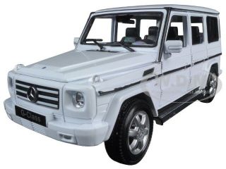 Boxdamage Mercedes Benz G Class White Wagon 1/24 Diecast Model By Welly 24012