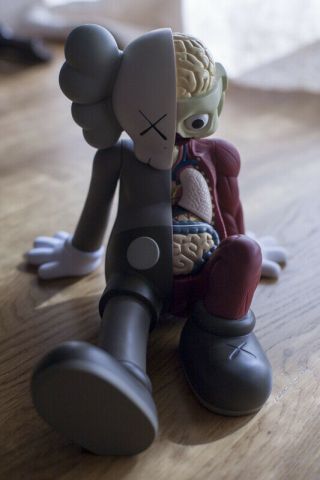 Kaws Companion Dissected Resting Place 16 " Bff - Box
