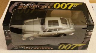 1965 Aston Martin Db5,  James Bond 007 Goldfinger,  Autoart,  1/18,  Rare,  70021.