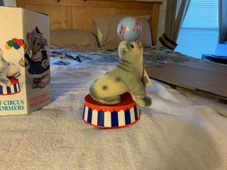Steiff; Golden age of the circus.  Seal with ball on stand. 3