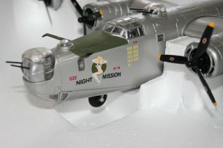 Franklin Armour 1/48 B - 24 Liberator Diecast Airplane Night Mission B11c966