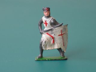 Cherilea Crusader With Sword & Shield - Vintage Lead (a)