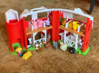 Fisher - Price Little People Animal Friends Farm With Extra Animals.