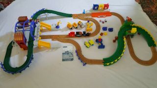 Fisher - Price Geotrax Grand Central Station & Timbertown Remote Control Train