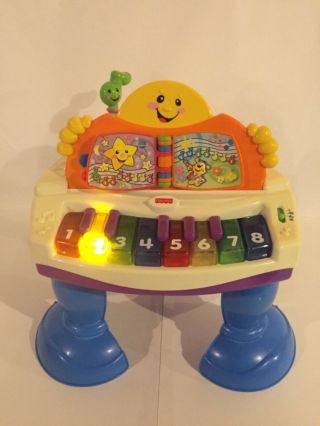 Fisher Price Laugh & Learn Interactive Baby Grand Piano Music Keyboard Lights &