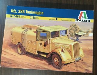 Italeri Kfz.  385 Tankwagen 1/35 6467 Open Box Parts