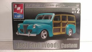 Vintage Amt 1/25 Scale 1941 Ford Woody Custom Plastic Model Kit