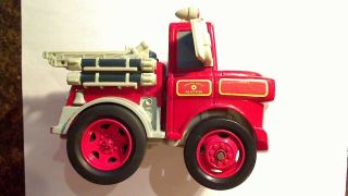 Disney Pixar Disney Cars Toon Shake N Go Rescue Squad Mater Fire Truck