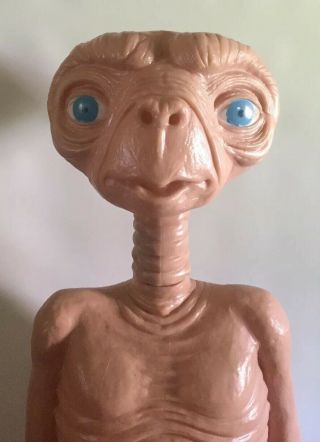 Vintage 1982 E.  T.  The Extra Terrestrial Toy Box 38 " Tall