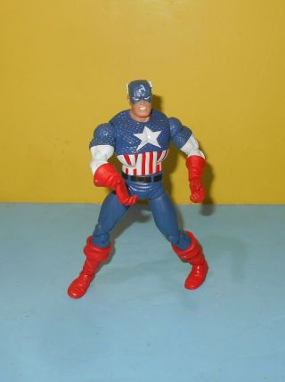 Captain America Action Figure Marvel Legends Brood Queen Series 2007 Loose