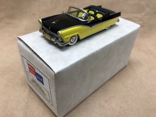 1/43 Motor City Usa 1955 Ford Sunliner Yellow And Black Mc - 15
