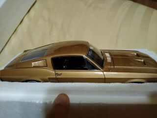 Autoart Millennium 1967 Ford Mustang Gt Gold 1:18