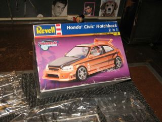 Vintage Revell 1/25 Scale Honda Civic Hatchback Plastic Model Kit / Open Box