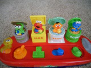 Sesame Street Baby Toy Lift Up Oscar,  Ernie,  Elmo,  Cookie Monster,  Talk& Lift 2002