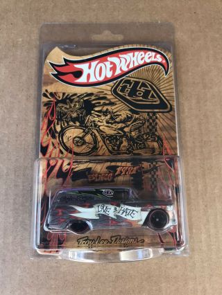 Hot Wheels Troy Lee Designs ‘55 Chevy Panel Wagon 372/600 Limited Edition Rare