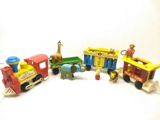 Vintage Fisher Price Circus Train 991 W/ Animals & Little People