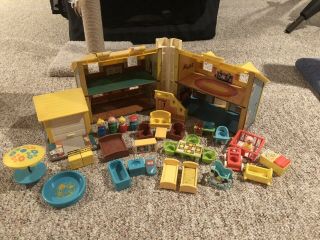 Vintage 1969 Fisher Price Little People Family Play House And Furniture