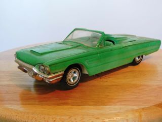 Vintage Amt 1965 Ford Thunderbird Convertible Built Model Kit Screw Chassis