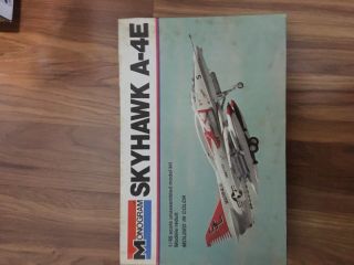 Monogram 1/48 A - 4e Skyhawk Airplane Model Kit Boxed 1/48