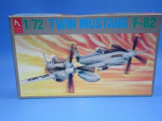 Hobby Craft 1:72 Twin Mustang F - 82 Plastic Aircraft Model Kit Hc1301