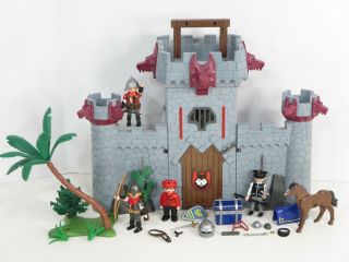 Playmobil 6697 4 Take Along Black Baron`s Castle Building Kit W/ Knights