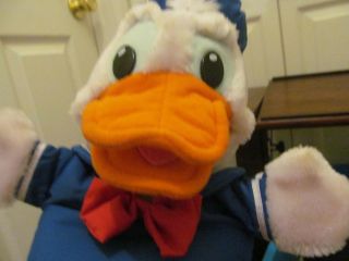 Donald Duck Applause Hand Puppet 3