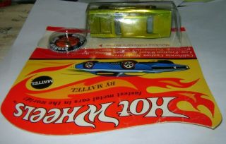 1969 Hot wheels Redline Custom Dodge Charger Lime/Yellow Unpunched blister card 3