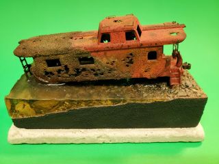 Ho Scale Diorama Abandoned Caboose