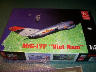 1/32 Hobby Craft Mig - 17f " Viet Nam " Russian Jet Fighter Mig - 17