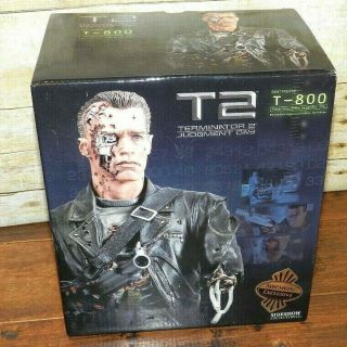 Sideshow Exclusive Terminator T - 800 1/6 Scale Bust Battle 0005/1000