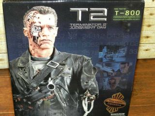 SIDESHOW EXCLUSIVE TERMINATOR T - 800 1/6 SCALE BUST BATTLE 0005/1000 2