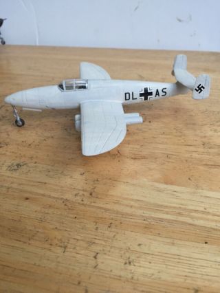 Built 1/72 Scale Wwii German Heinkel He - 280 Jet Plastic Model
