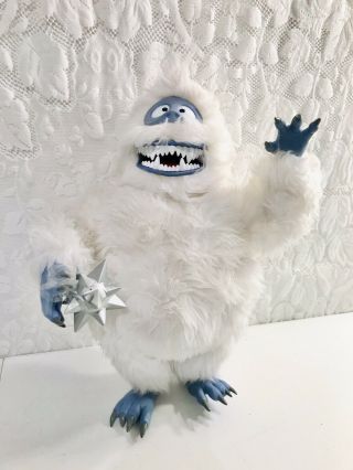 Rudolph The Red Nosed Reindeer 17” Bumble Abominable Snow Monster Playing Mantis