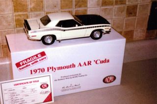 Danbury / Acme 1970 Plymouth Aar `cuda 1/18 Scale Diecast Car