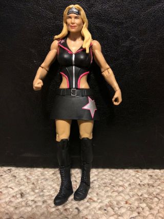 Wwe 2011 Mattel Wrestling Action Figure Beth Phoenix Diva Basic Series 21 Elite