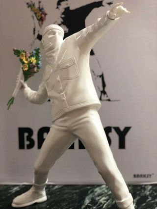 Graffiti Artist BANKSY FLOWER BOMBER Ceramics Art Statue Sculpture Figure Model 2