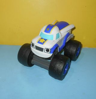 Mattel Blaze And The Monster Machines Darington 5.  5 " Talking Toy Trucks