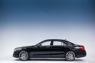 1/18 Norev Mercedes - Benz S Class (w222) Gloss Black Dealer Edition