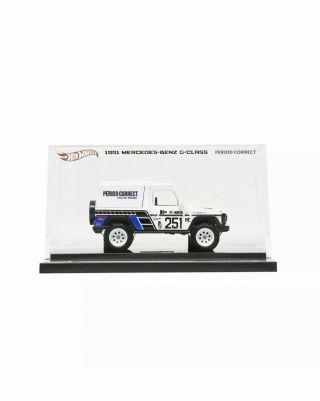 Hot Wheels x Period Correct Land Rover Defender Mercedes G - Class SET IN HAND 3