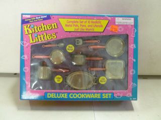 1995 Tyco Kitchen Littles Deluxe Cookware Set (1)
