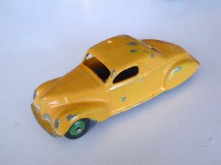 Very Rare Yellow Dinky 39c Lincoln Zephyr In Yellow With Green Hubs.