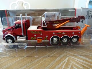 1st Gear 1:50 Century Tow Truck " Roberts Towing " Kenworth T880