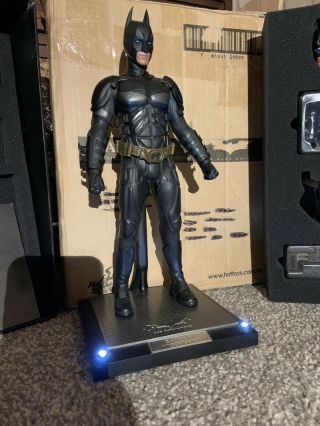 Dx02 Batman The Dark Knight 1/6 Scale Hot Toys