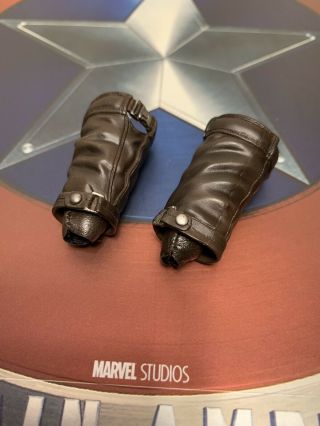 Hot Toys Mms156 Captain America: The First Avenger 1/6 Forearm Gauntlets