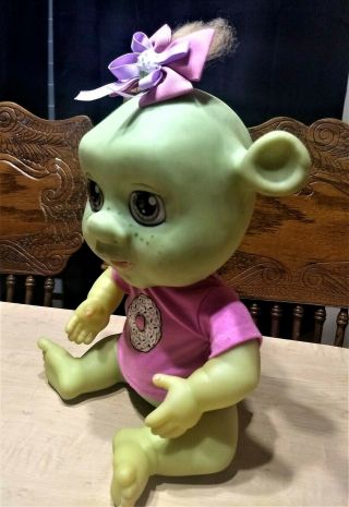 RARE 2007 Shrek the Third Babble & Play Ogre Baby Doll Robotic Talks Moves 3