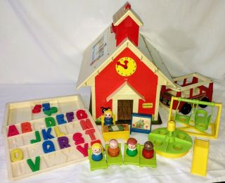 Vintage Fisher Price Little People School House 923