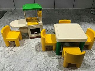 Vintage Little Tikes Dollhouse Kitchen Counter,  Table & 5 Chairs Fam Furniture