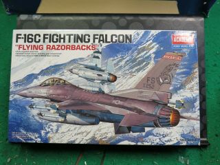 1/48 Academy F - 16c Fight Falcon " Flying Razorbacks "