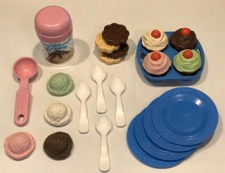 Vintage Fisher Price Fun With Food Cupcakes Cookies & Ice Cream Dessert Set