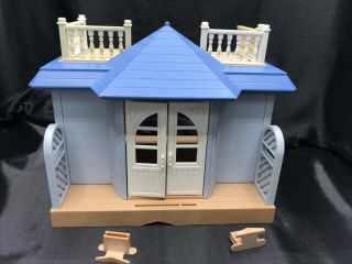 Calico Critters Sylvanian Families Summer House Blue Conservatory